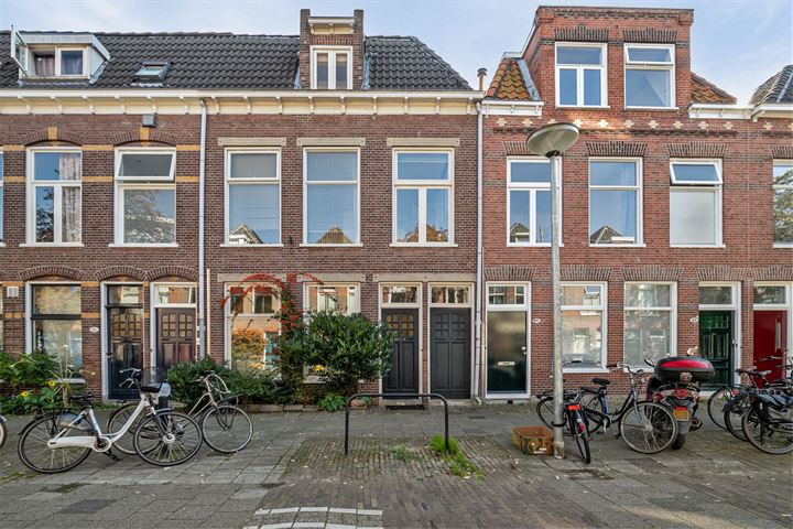 Bekijk foto 1 van Kloosterstraat 26