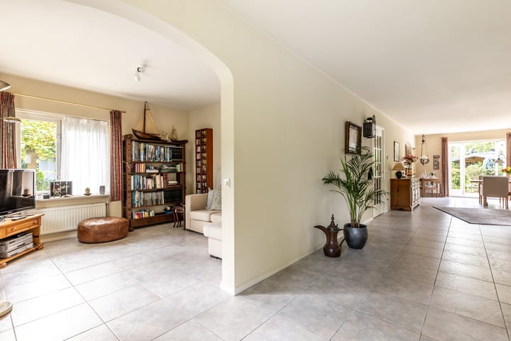 Foto 10 van Egelantierlaan 11