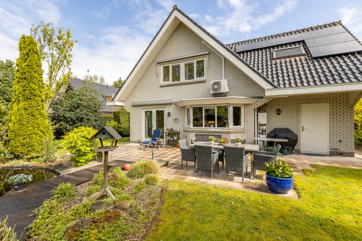 Foto 44 van Egelantierlaan 11