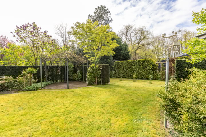 Foto 47 van Egelantierlaan 11