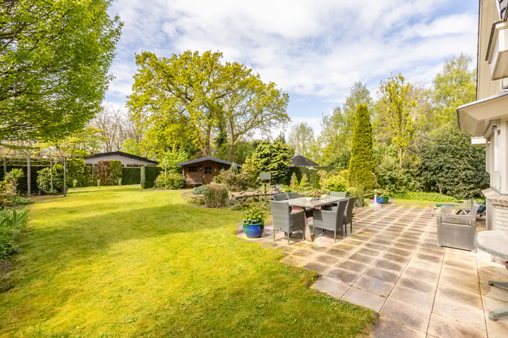 Foto 48 van Egelantierlaan 11