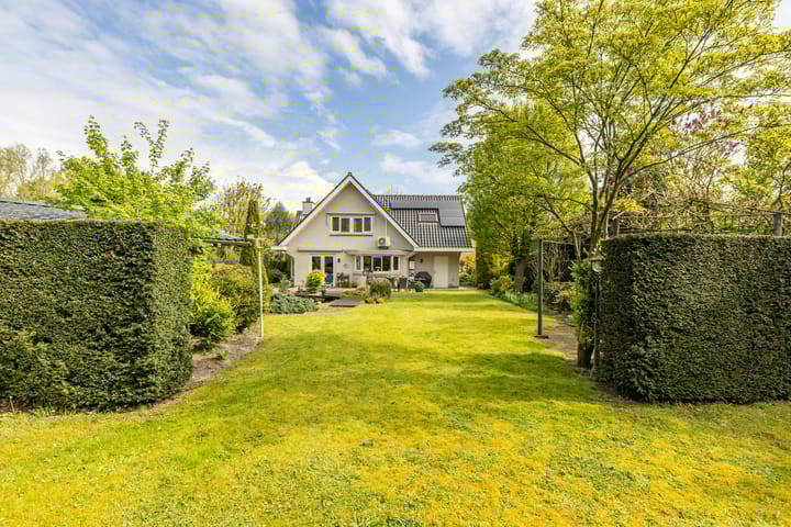 Foto 50 van Egelantierlaan 11