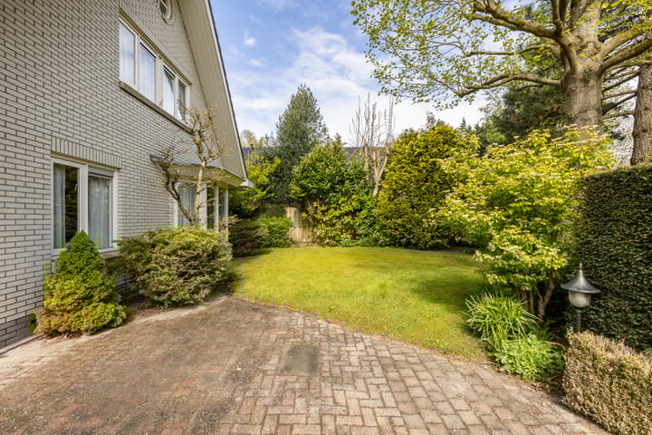 Foto 58 van Egelantierlaan 11