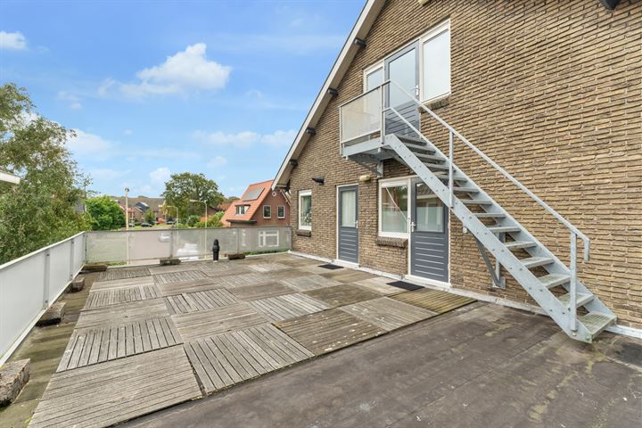 Bekijk foto 30 van Van Oldenbarneveldweg 1-B