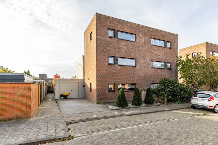 Bekijk foto 3 van Johan Ellenbergerstraat 2