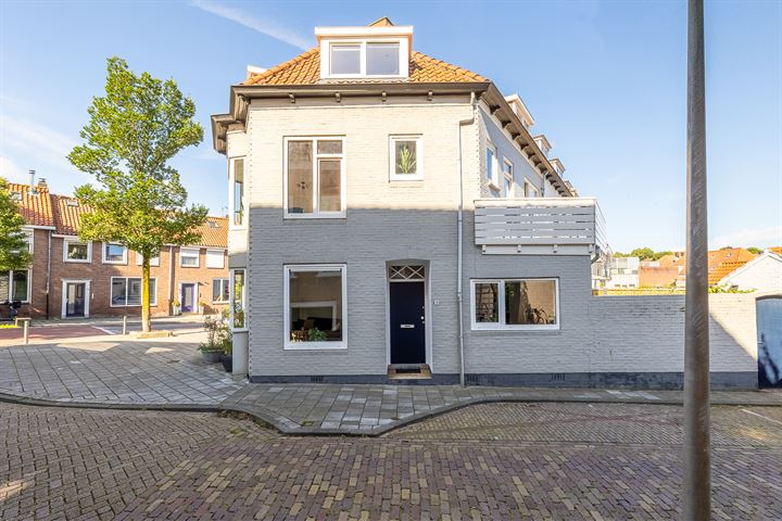 Bekijk foto 2 van Paardenstraat 21