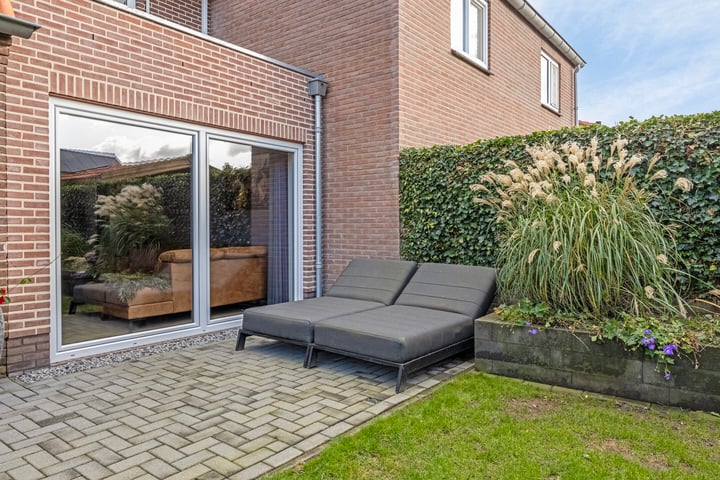 View photo 30 of Dominee van Meursstraat 2