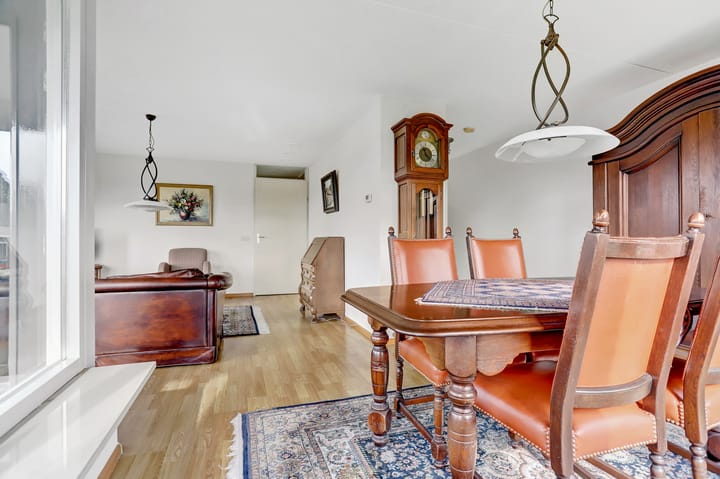 Foto 11 van Jerusalem 124