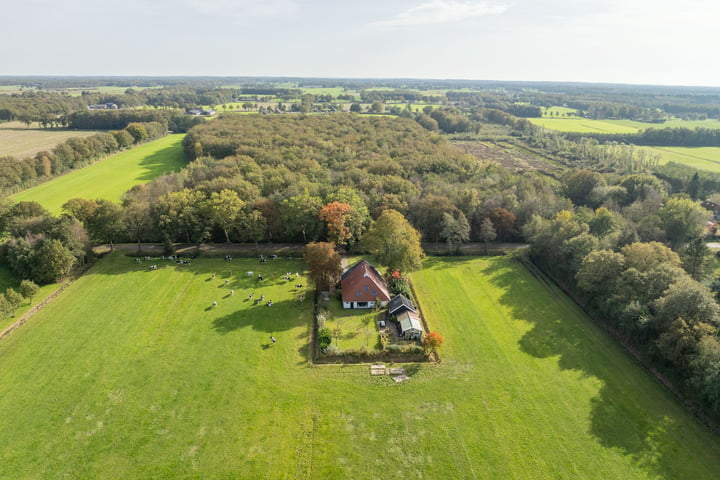 Bekijk foto 2 van Hoofdweg 305