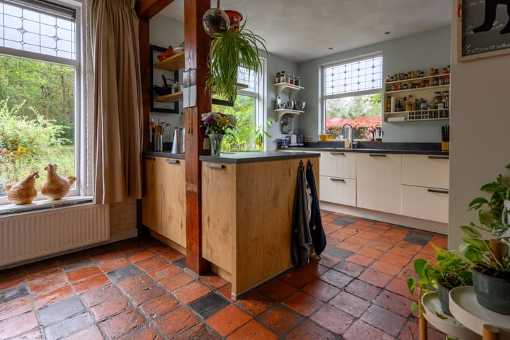 Photo 9 of Hoofdweg 305