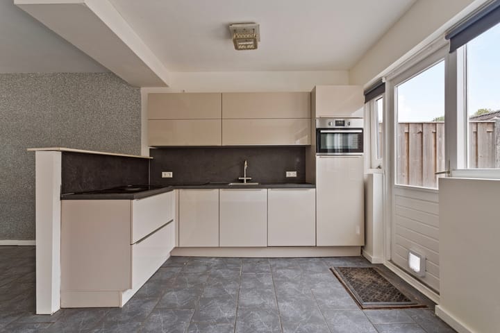 Foto 3 van Klagerstuin 82