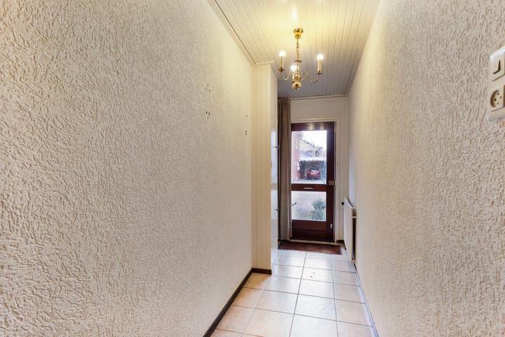 Photo 8 of Heistraat 11