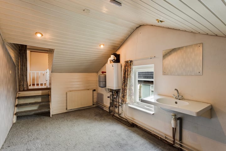 Photo 16 of Heistraat 11