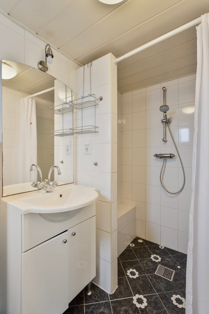 Photo 17 of Heistraat 11