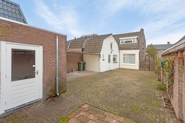 Photo 26 of Heistraat 11