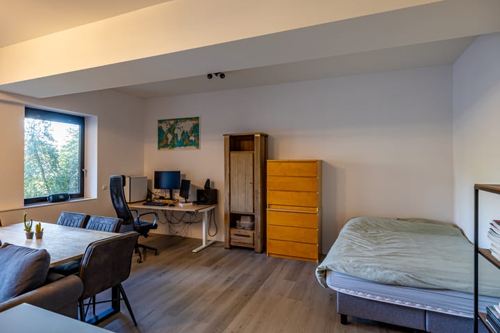 Photo 17 of Van Schendelstraat 1-31