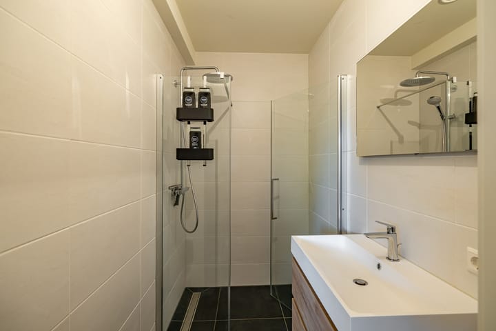 Photo 18 of Van Schendelstraat 1-31