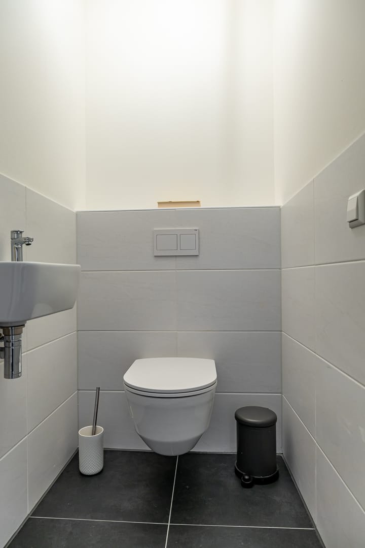 Photo 21 of Van Schendelstraat 1-31