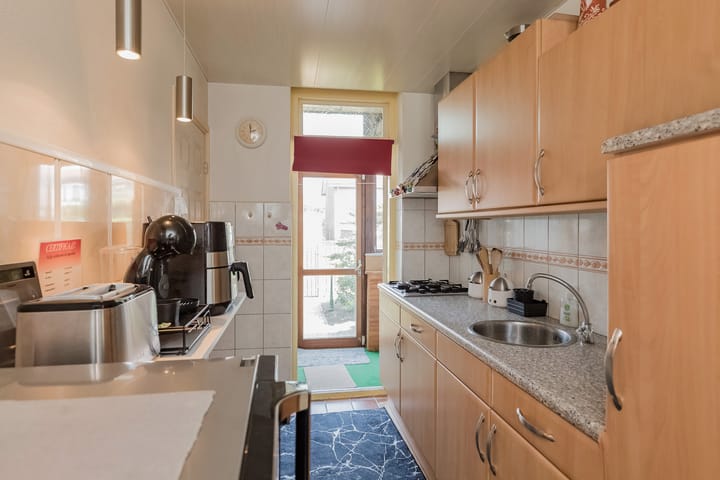 Foto 12 van Linnaeusstraat 107