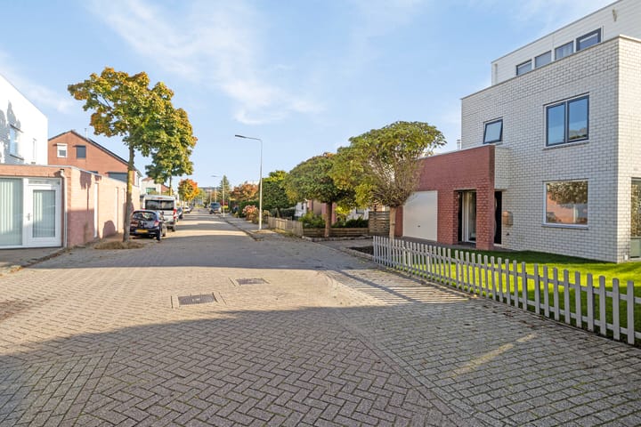 Foto 44 van Hendrik Pieter Marchantstraat 27