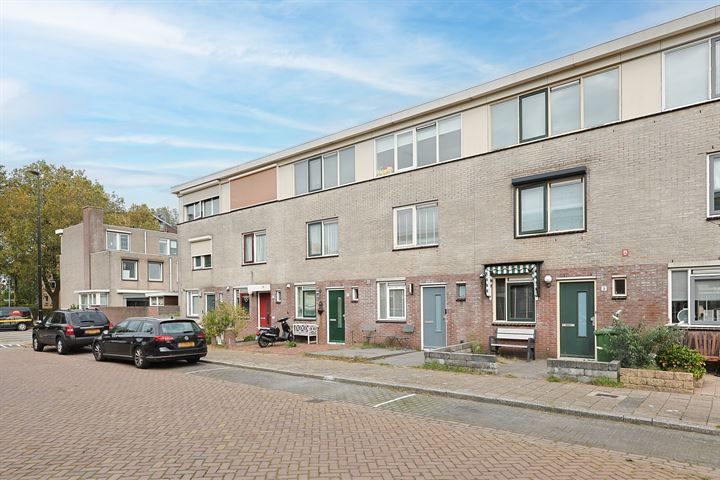 Bekijk foto 2 van Neckarstraat 7