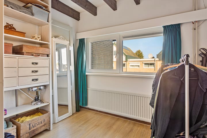 Foto 31 van Beneluxlaan 49