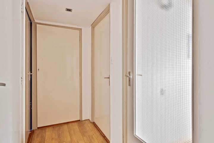 Foto 32 van Beneluxlaan 49