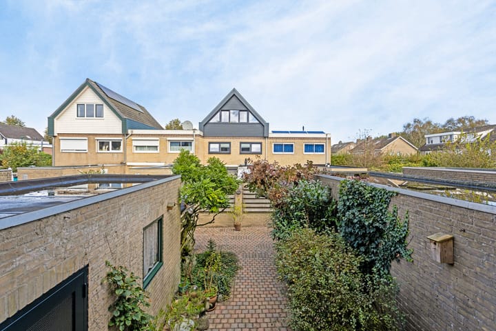 Foto 44 van Beneluxlaan 49