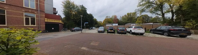 Bekijk 360° foto van Voortuin van Helper Westsingel 83