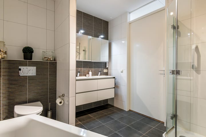 Photo 21 of Herman Kuijkstraat 30-L