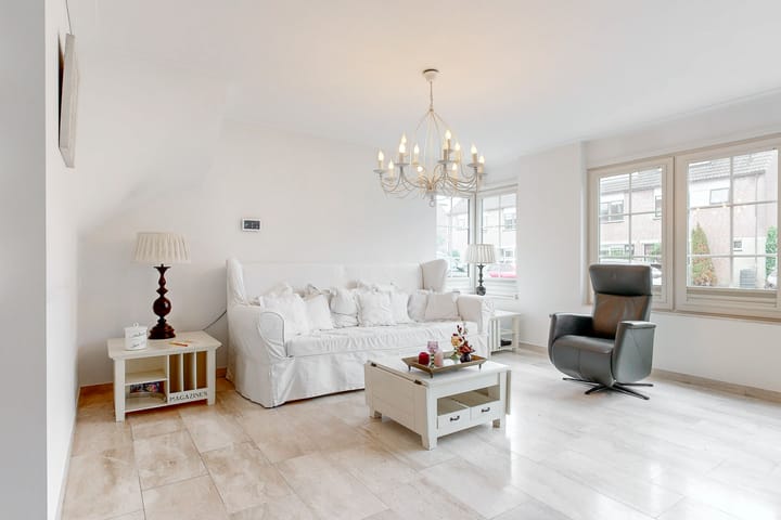 Foto 2 van Plevier 7