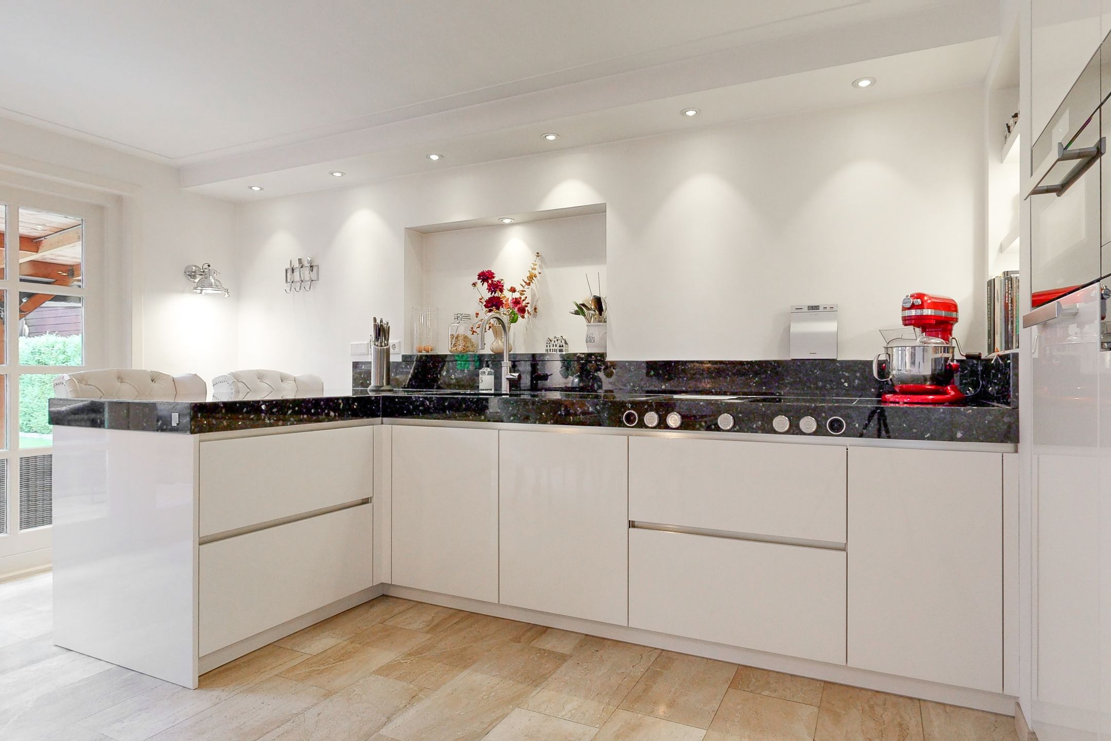 Foto 12 van Plevier 7