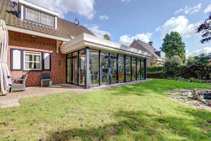 Foto 68 van de Mahonie 10