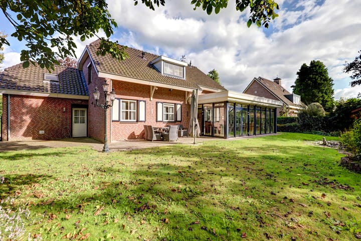 Foto 74 van de Mahonie 10