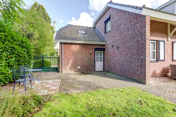 Foto 75 van de Mahonie 10