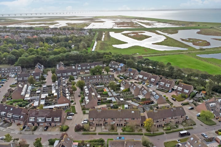 Foto 3 van Schouwenbank 23