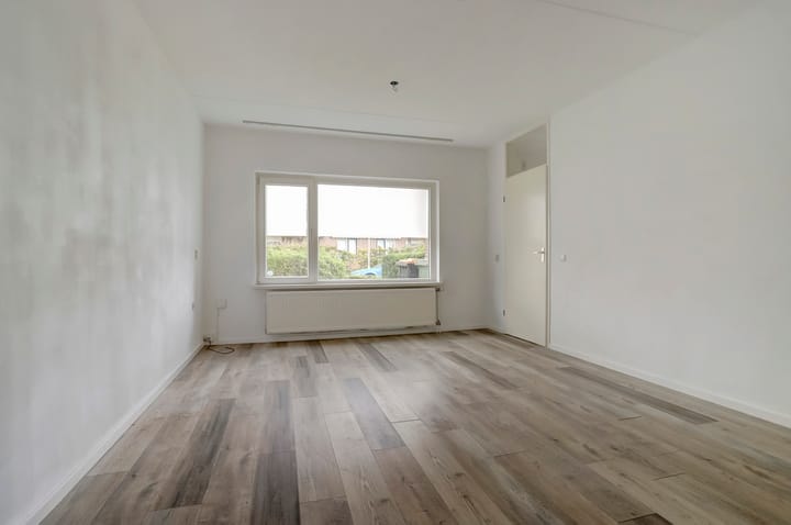 Foto 4 van Schouwenbank 23