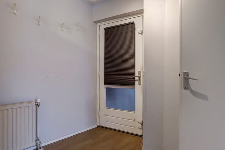 Foto 5 van Schouwenbank 17-A