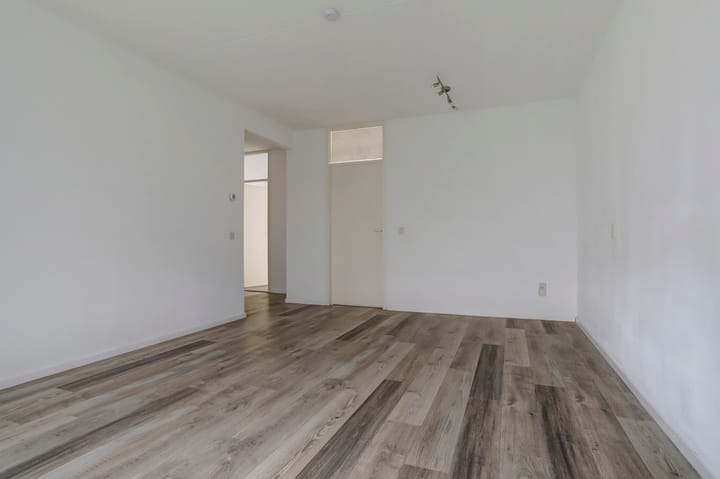 Foto 8 van Schouwenbank 23