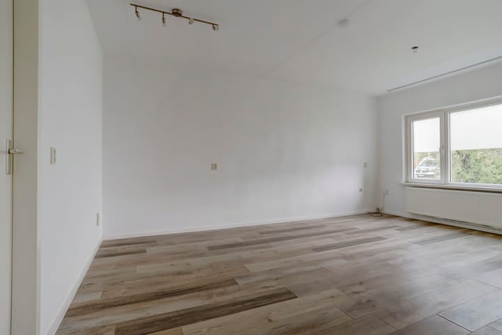 Foto 9 van Schouwenbank 23