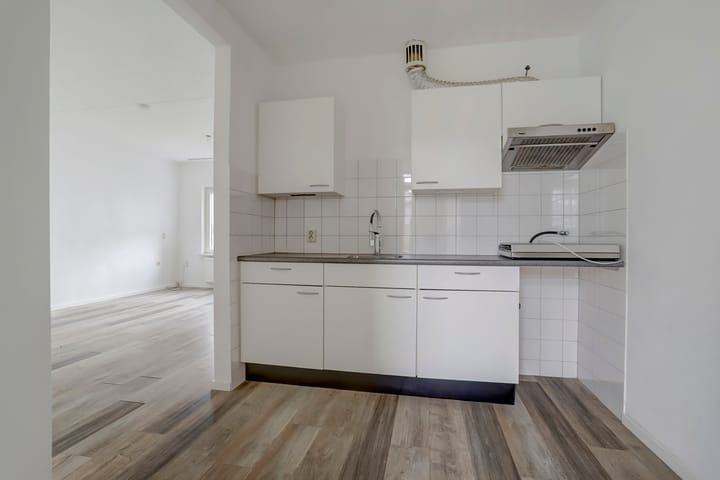 Foto 11 van Schouwenbank 23