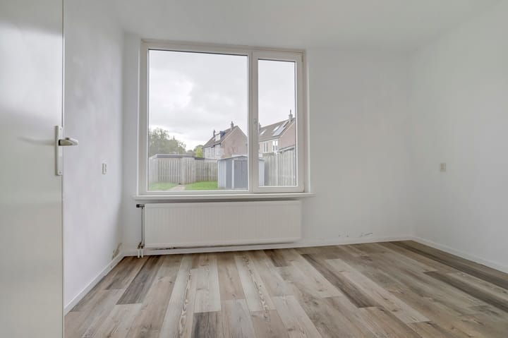 Foto 13 van Schouwenbank 23