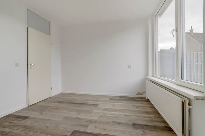 Foto 15 van Schouwenbank 23