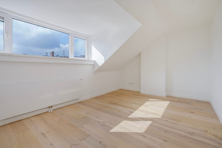 Foto 23 van Goudreinetstraat 77