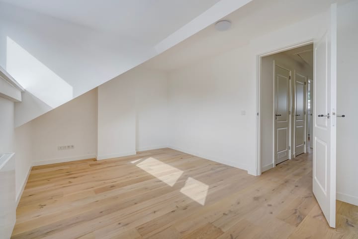 Foto 24 van Goudreinetstraat 77