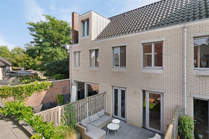 View photo 28 of Halvemaanstraat 41