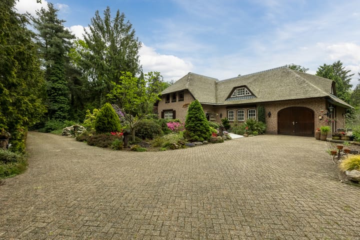 Photo 32 of Surinameweg 11