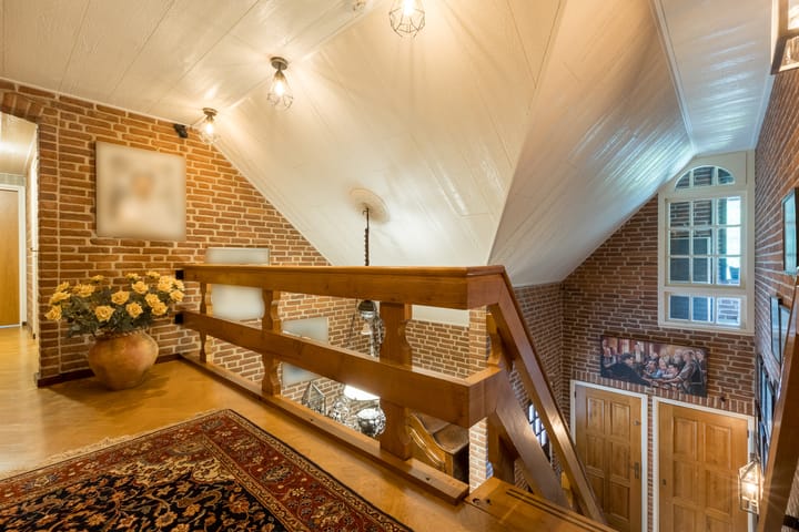 Photo 10 of Surinameweg 11