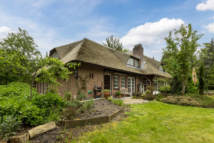 Photo 24 of Surinameweg 11