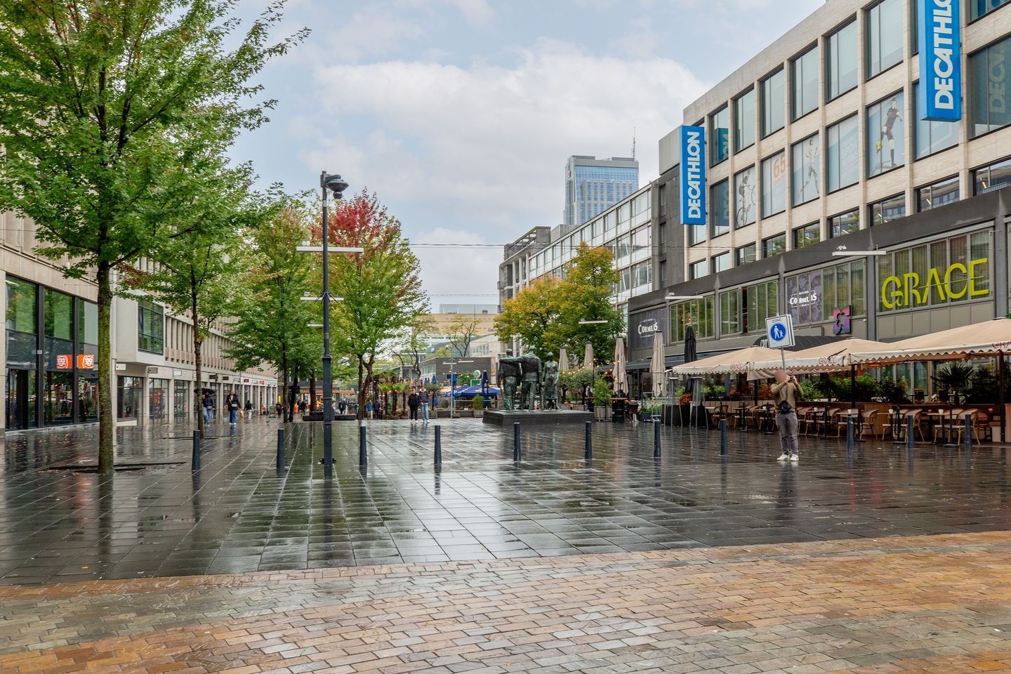 Photo 34 of Weena 17-B